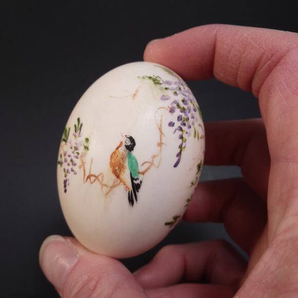 Vintage Hand Painted Asian Art Egg, Bird Wisteria Floral Pattern, Artist Signed - Picture 2 of 10